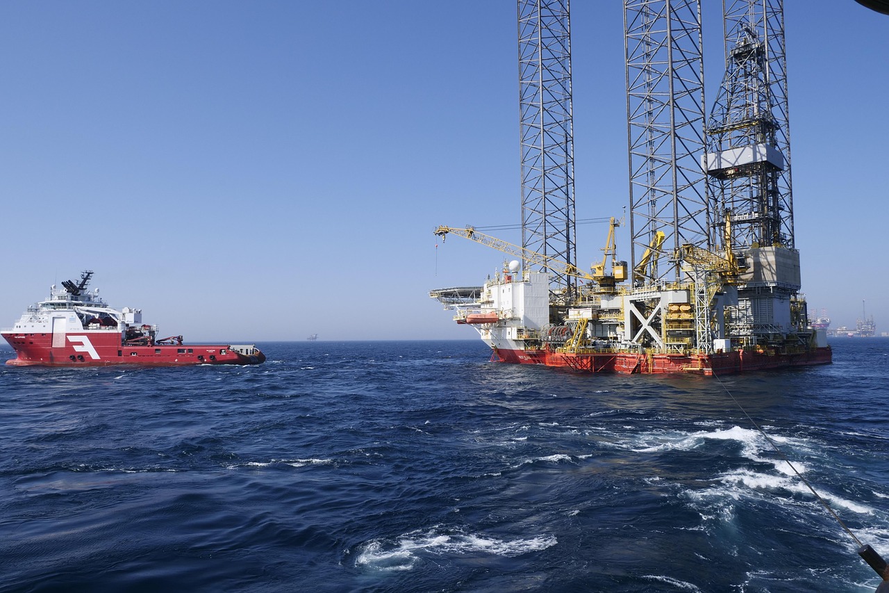 Offshore contract operations and field supervision